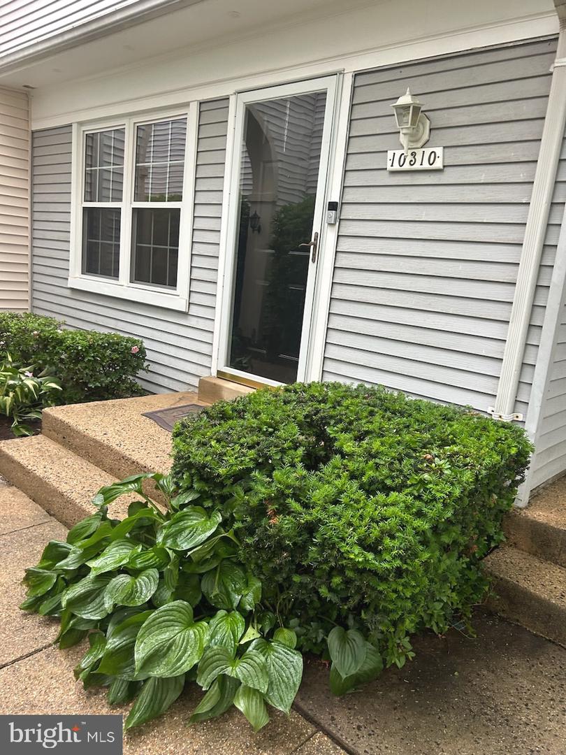 10310 BRIDGETOWN PL #56, BURKE, Virginia 22015, 2 Bedrooms Bedrooms, ,2 BathroomsBathrooms,Residential,For sale,10310 BRIDGETOWN PL #56,VAFX2259464 MLS # VAFX2259464