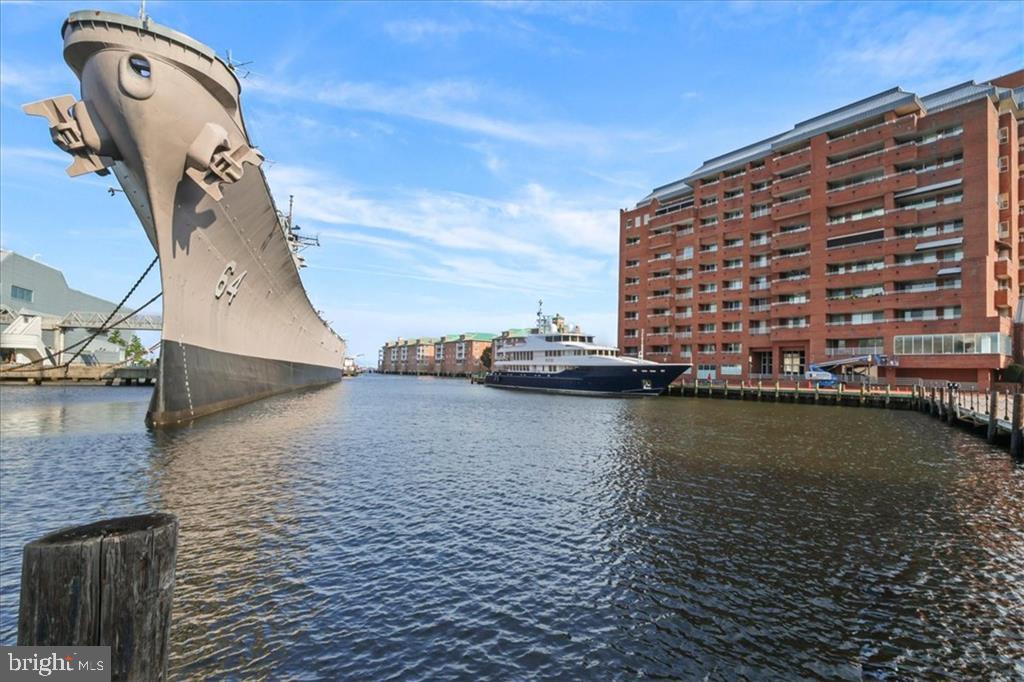 215 BROOKE AVE #1004, NORFOLK, Virginia 23510, 3 Bedrooms Bedrooms, 8 Rooms Rooms,3 BathroomsBathrooms,Residential,For sale,215 BROOKE AVE #1004,VANF2000082 MLS # VANF2000082