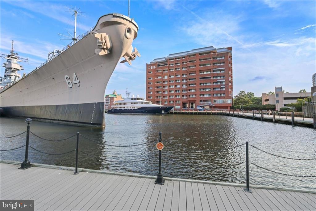 215 BROOKE AVE #1004, NORFOLK, Virginia 23510, 3 Bedrooms Bedrooms, 8 Rooms Rooms,3 BathroomsBathrooms,Residential,For sale,215 BROOKE AVE #1004,VANF2000082 MLS # VANF2000082