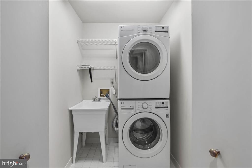 215 BROOKE AVE #1004, NORFOLK, Virginia 23510, 3 Bedrooms Bedrooms, 8 Rooms Rooms,3 BathroomsBathrooms,Residential,For sale,215 BROOKE AVE #1004,VANF2000082 MLS # VANF2000082 215 BROOKE AVE #1004, NORFOLK, Virginia 23510, 3 Bedrooms Bedrooms, 8 Rooms Rooms,3 BathroomsBathrooms,Residential,For sale,215 BROOKE AVE #1004,VANF2000082 MLS # VANF2000082