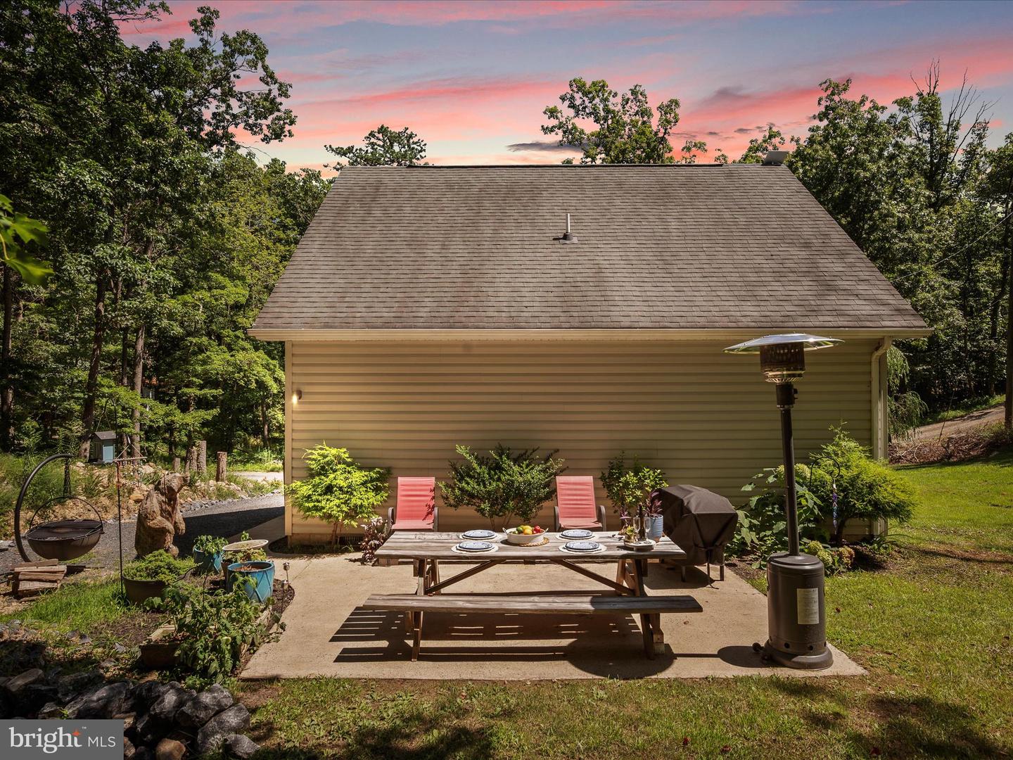 208 OPOSSUM TRL, WINCHESTER, Virginia 22602, 3 Bedrooms Bedrooms, ,1 BathroomBathrooms,Residential,For sale,208 OPOSSUM TRL,VAFV2035812 MLS # VAFV2035812