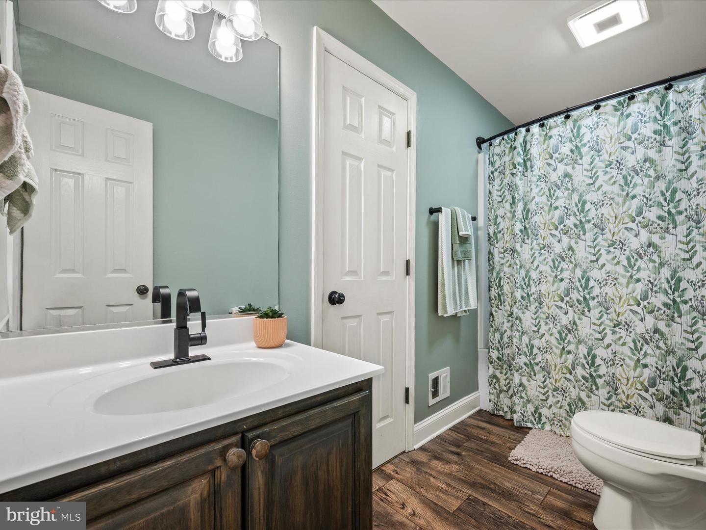 208 OPOSSUM TRL, WINCHESTER, Virginia 22602, 3 Bedrooms Bedrooms, ,1 BathroomBathrooms,Residential,For sale,208 OPOSSUM TRL,VAFV2035812 MLS # VAFV2035812