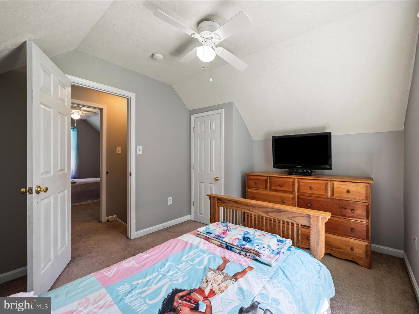 208 OPOSSUM TRL, WINCHESTER, Virginia 22602, 3 Bedrooms Bedrooms, ,1 BathroomBathrooms,Residential,For sale,208 OPOSSUM TRL,VAFV2035812 MLS # VAFV2035812
