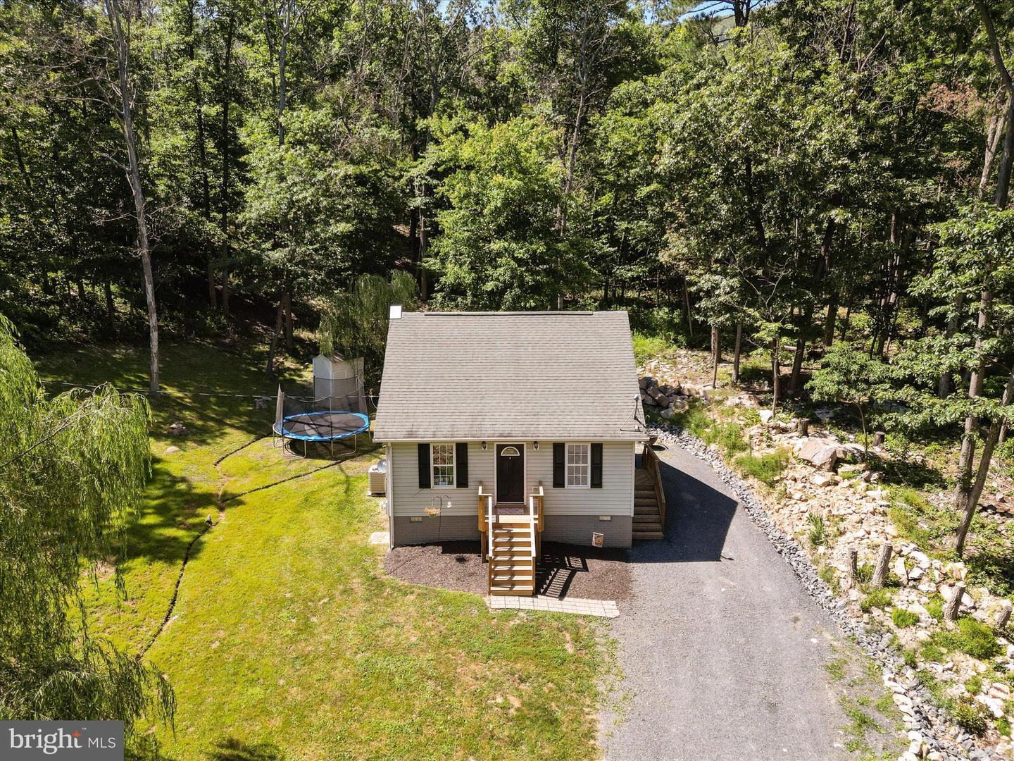208 OPOSSUM TRL, WINCHESTER, Virginia 22602, 3 Bedrooms Bedrooms, ,1 BathroomBathrooms,Residential,For sale,208 OPOSSUM TRL,VAFV2035812 MLS # VAFV2035812