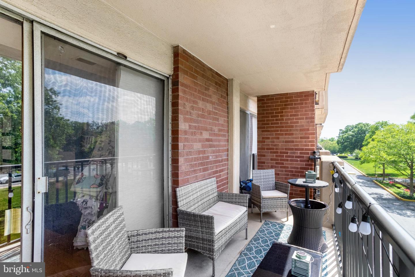 1300 ARMY NAVY DR #307, ARLINGTON, Virginia 22202, 1 Bedroom Bedrooms, 3 Rooms Rooms,1 BathroomBathrooms,Residential,For sale,1300 ARMY NAVY DR #307,VAAR2061700 MLS # VAAR2061700