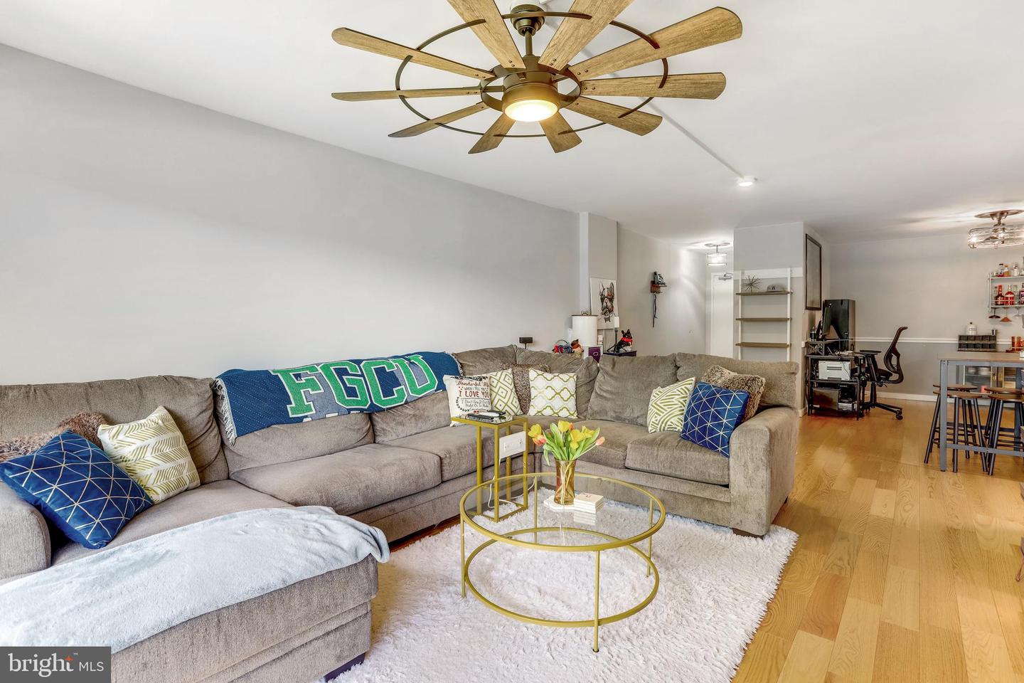 1300 ARMY NAVY DR #307, ARLINGTON, Virginia 22202, 1 Bedroom Bedrooms, 3 Rooms Rooms,1 BathroomBathrooms,Residential,For sale,1300 ARMY NAVY DR #307,VAAR2061700 MLS # VAAR2061700