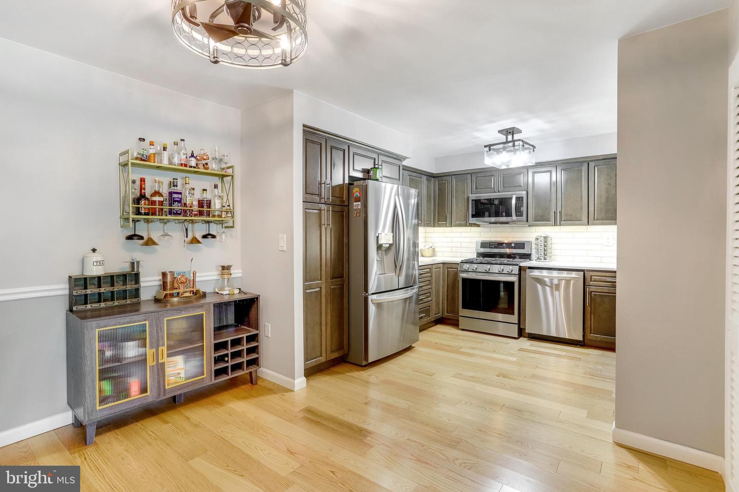 1300 ARMY NAVY DR #307, ARLINGTON, Virginia 22202, 1 Bedroom Bedrooms, 3 Rooms Rooms,1 BathroomBathrooms,Residential,For sale,1300 ARMY NAVY DR #307,VAAR2061700 MLS # VAAR2061700
