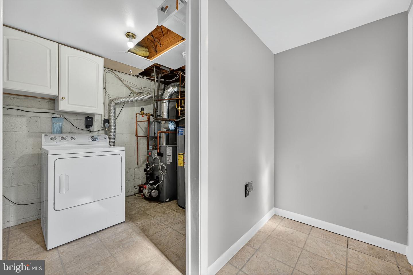 13430 GREENACRE DR, WOODBRIDGE, Virginia 22191, 4 Bedrooms Bedrooms, ,2 BathroomsBathrooms,Residential,For sale,13430 GREENACRE DR,VAPW2100498 MLS # VAPW2100498