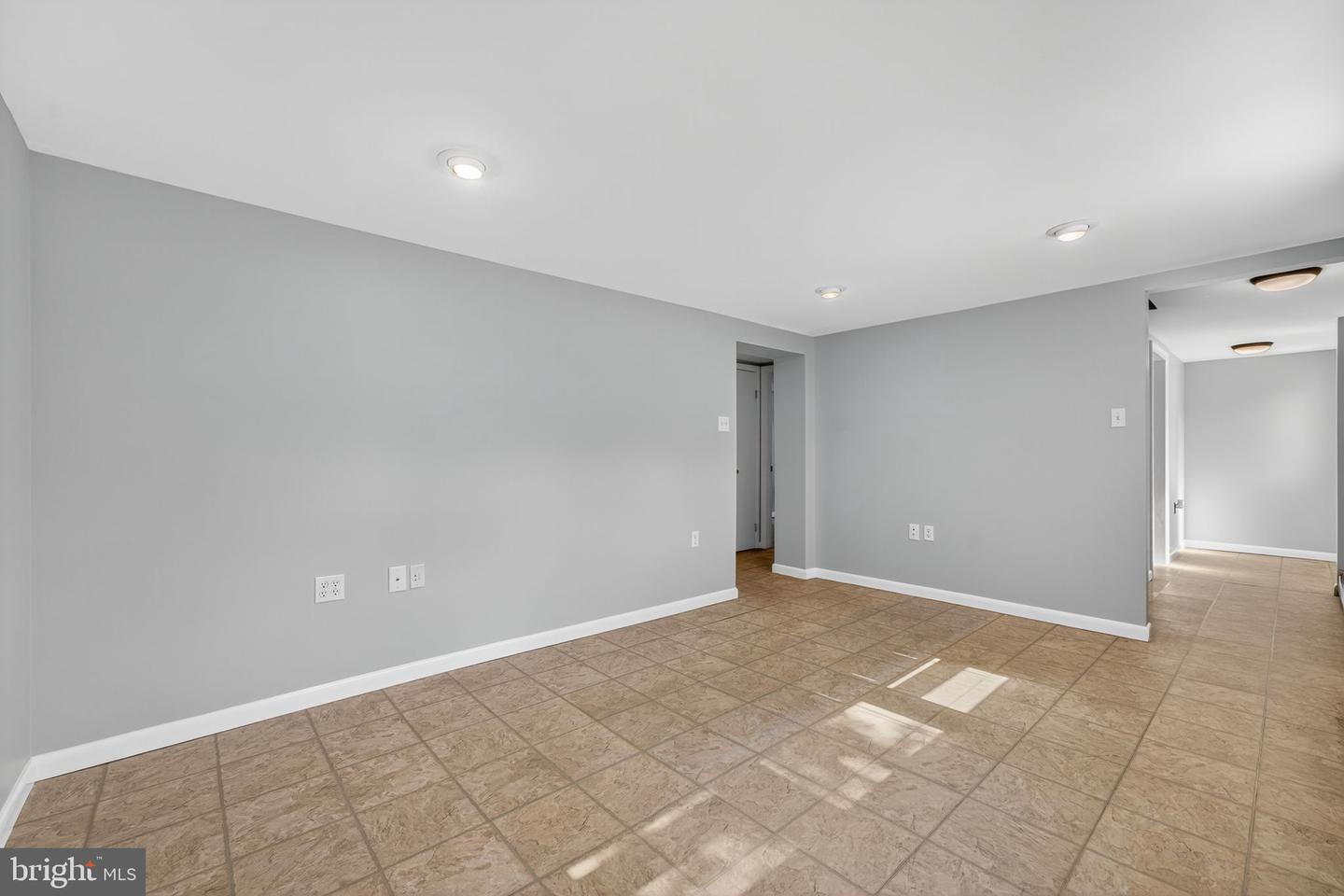 13430 GREENACRE DR, WOODBRIDGE, Virginia 22191, 4 Bedrooms Bedrooms, ,2 BathroomsBathrooms,Residential,For sale,13430 GREENACRE DR,VAPW2100498 MLS # VAPW2100498