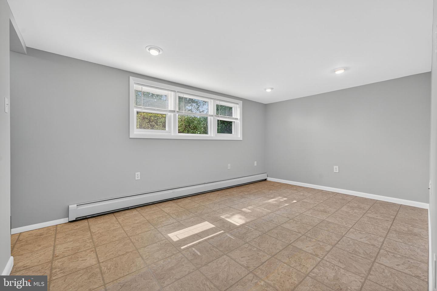 13430 GREENACRE DR, WOODBRIDGE, Virginia 22191, 4 Bedrooms Bedrooms, ,2 BathroomsBathrooms,Residential,For sale,13430 GREENACRE DR,VAPW2100498 MLS # VAPW2100498