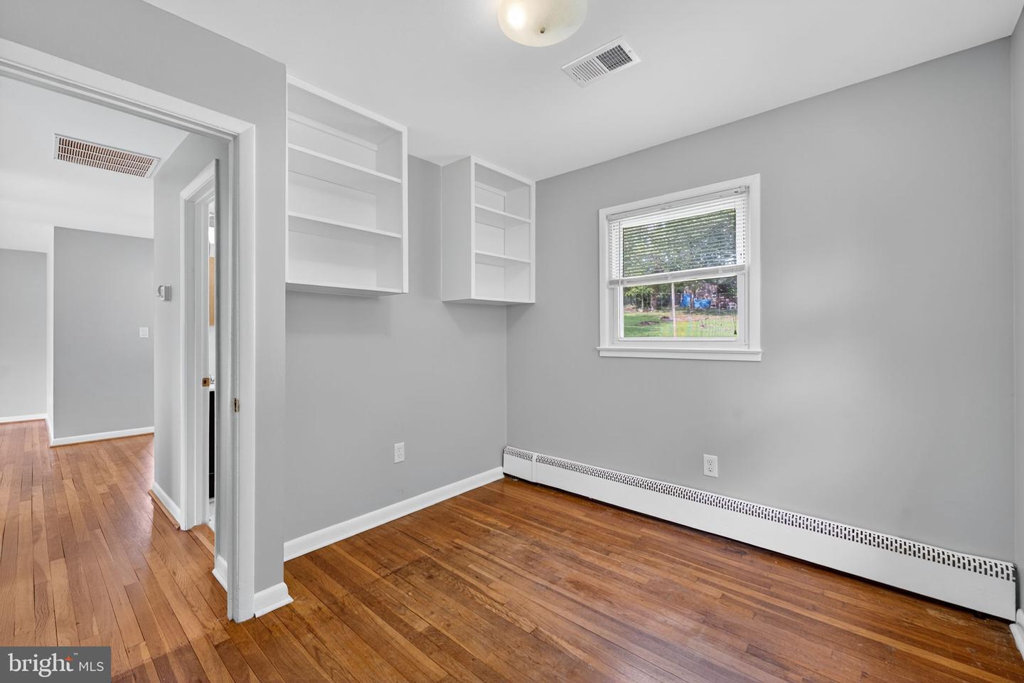 13430 GREENACRE DR, WOODBRIDGE, Virginia 22191, 4 Bedrooms Bedrooms, ,2 BathroomsBathrooms,Residential,For sale,13430 GREENACRE DR,VAPW2100498 MLS # VAPW2100498