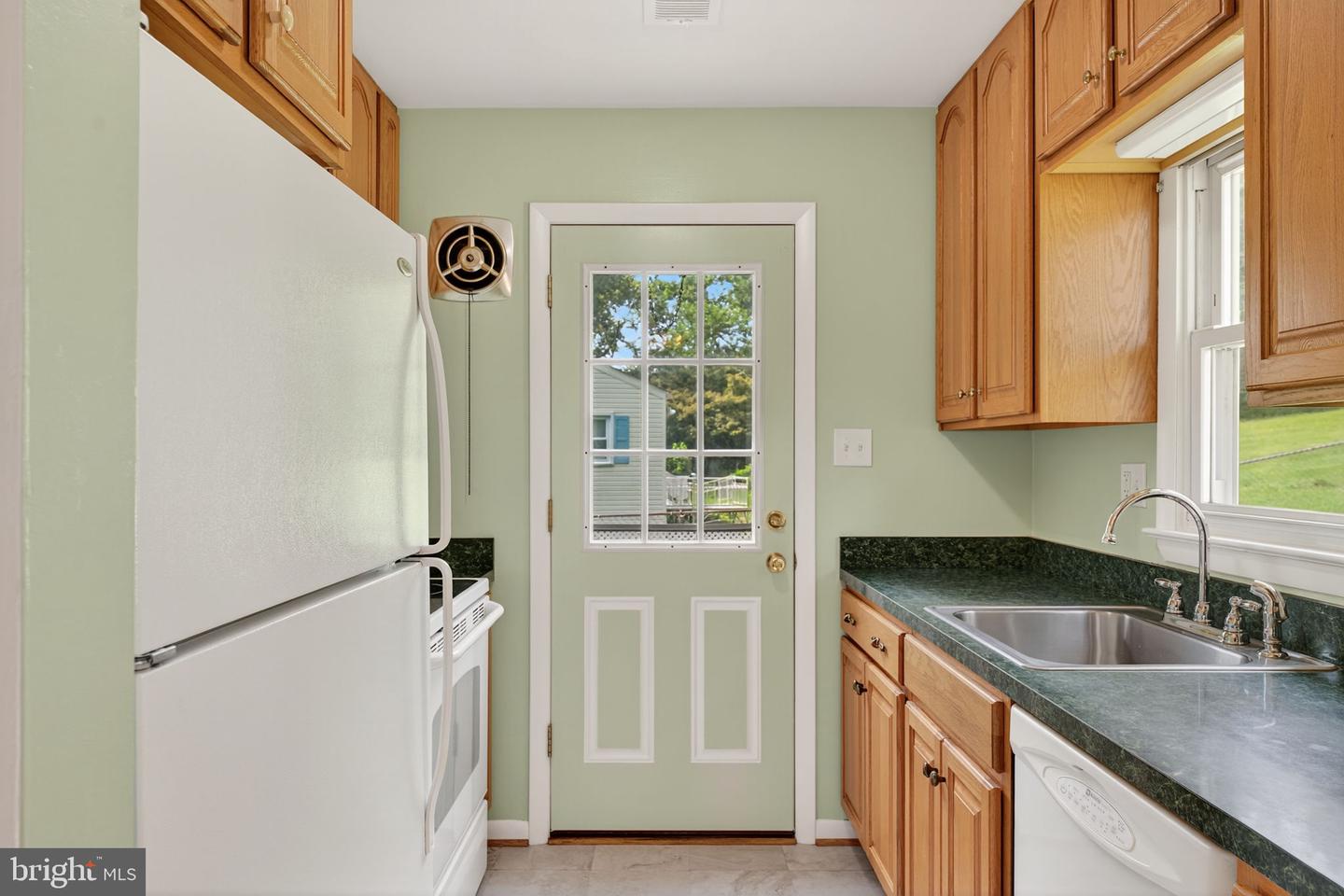 13430 GREENACRE DR, WOODBRIDGE, Virginia 22191, 4 Bedrooms Bedrooms, ,2 BathroomsBathrooms,Residential,For sale,13430 GREENACRE DR,VAPW2100498 MLS # VAPW2100498