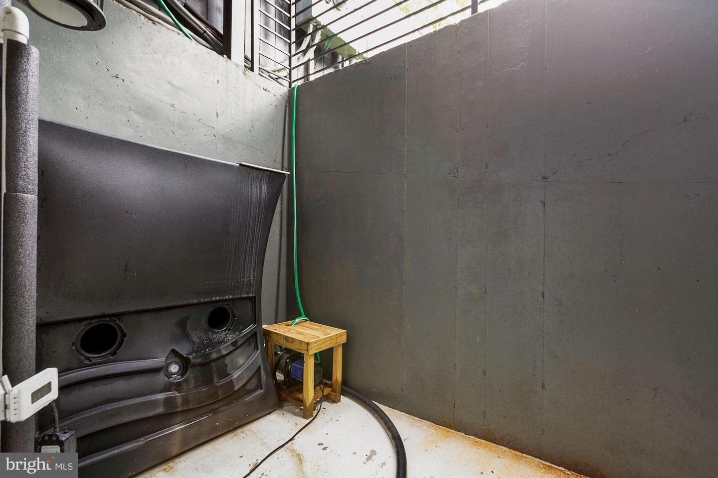 724 NW TAYLOR ST NW #1, WASHINGTON, District Of Columbia 20011, 3 Bedrooms Bedrooms, ,2 BathroomsBathrooms,Residential,For sale,724 NW TAYLOR ST NW #1,DCDC2212492 MLS # DCDC2212492