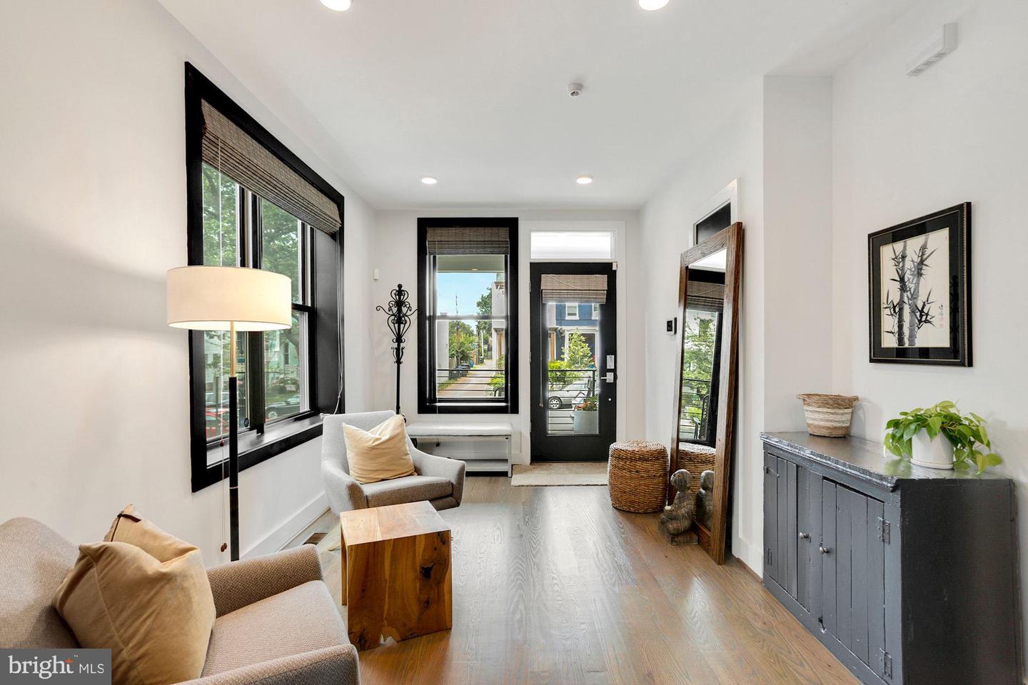 724 NW TAYLOR ST NW #1, WASHINGTON, District Of Columbia 20011, 3 Bedrooms Bedrooms, ,2 BathroomsBathrooms,Residential,For sale,724 NW TAYLOR ST NW #1,DCDC2212492 MLS # DCDC2212492