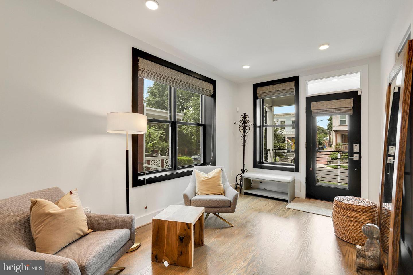 724 NW TAYLOR ST NW #1, WASHINGTON, District Of Columbia 20011, 3 Bedrooms Bedrooms, ,2 BathroomsBathrooms,Residential,For sale,724 NW TAYLOR ST NW #1,DCDC2212492 MLS # DCDC2212492