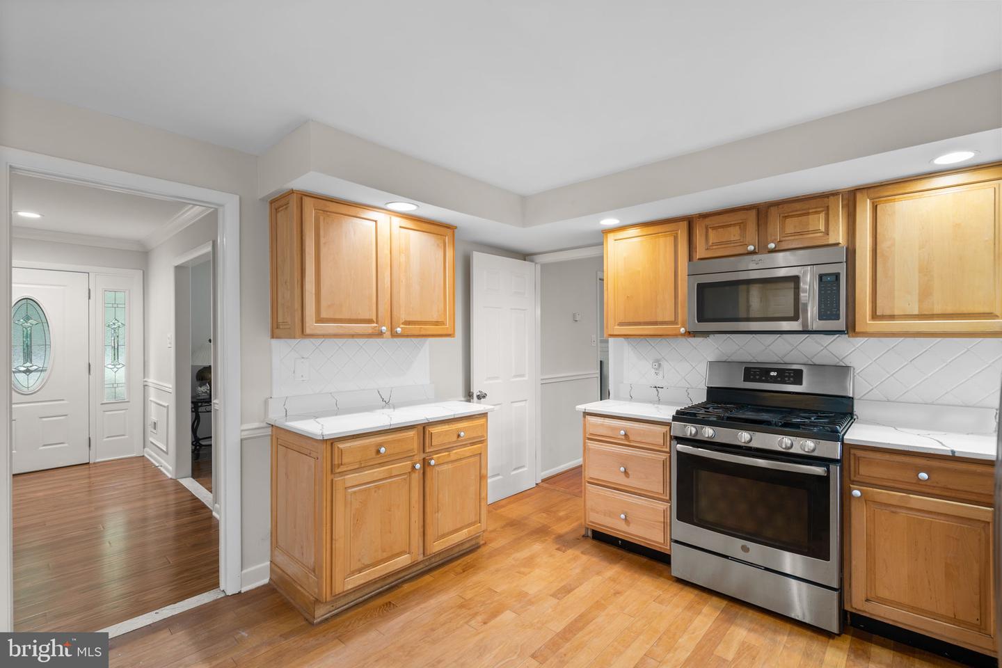 6607 SANDOVER CT, SPRINGFIELD, Virginia 22152, 4 Bedrooms Bedrooms, ,3 BathroomsBathrooms,Residential,For sale,6607 SANDOVER CT,VAFX2258940 MLS # VAFX2258940