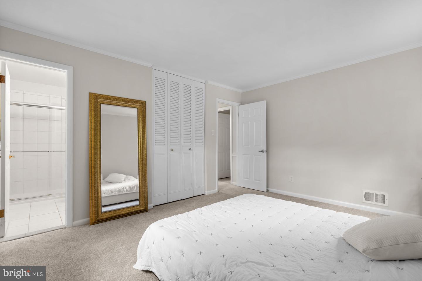 6607 SANDOVER CT, SPRINGFIELD, Virginia 22152, 4 Bedrooms Bedrooms, ,3 BathroomsBathrooms,Residential,For sale,6607 SANDOVER CT,VAFX2258940 MLS # VAFX2258940