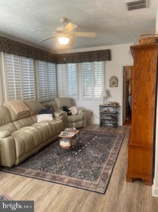 718 CHELSEA DR, WINCHESTER, Virginia 22601, 3 Bedrooms Bedrooms, ,2 BathroomsBathrooms,Residential,For sale,718 CHELSEA DR,VAWI2008796 MLS # VAWI2008796