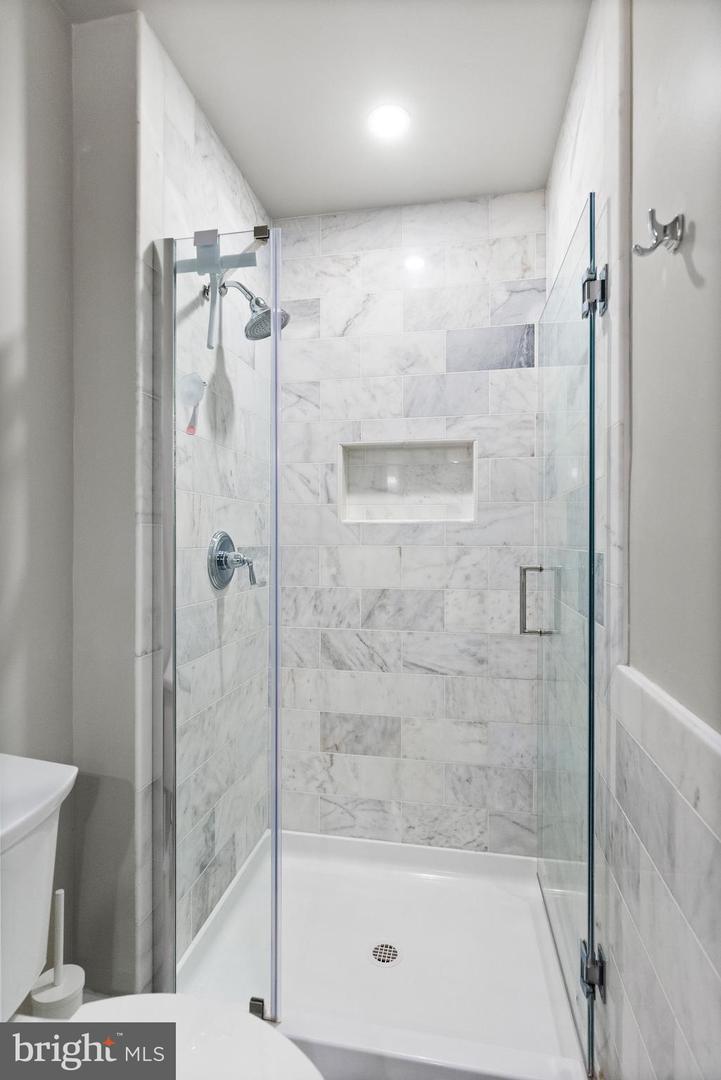 6509 SERENADE PL, SPRINGFIELD, Virginia 22150, 3 Bedrooms Bedrooms, ,3 BathroomsBathrooms,Residential,For sale,6509 SERENADE PL,VAFX2258456 MLS # VAFX2258456