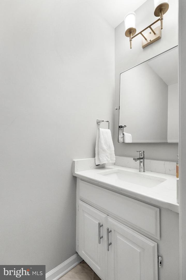 6509 SERENADE PL, SPRINGFIELD, Virginia 22150, 3 Bedrooms Bedrooms, ,3 BathroomsBathrooms,Residential,For sale,6509 SERENADE PL,VAFX2258456 MLS # VAFX2258456