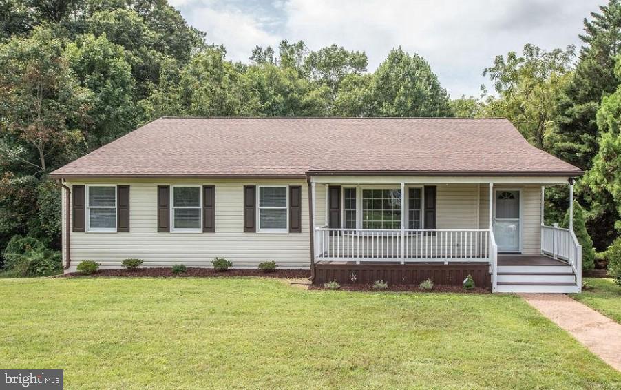 10696 MOORE DR, MANASSAS, Virginia 20111, 5 Bedrooms Bedrooms, ,3 BathroomsBathrooms,Residential,For sale,10696 MOORE DR,VAPW2100382 MLS # VAPW2100382