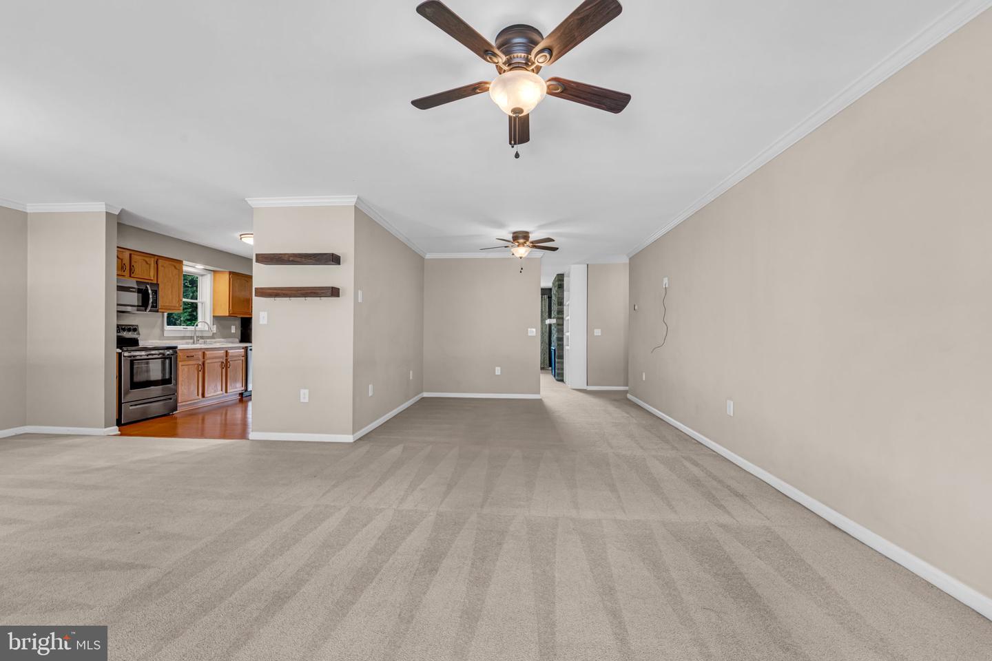 10696 MOORE DR, MANASSAS, Virginia 20111, 5 Bedrooms Bedrooms, ,3 BathroomsBathrooms,Residential,For sale,10696 MOORE DR,VAPW2100382 MLS # VAPW2100382