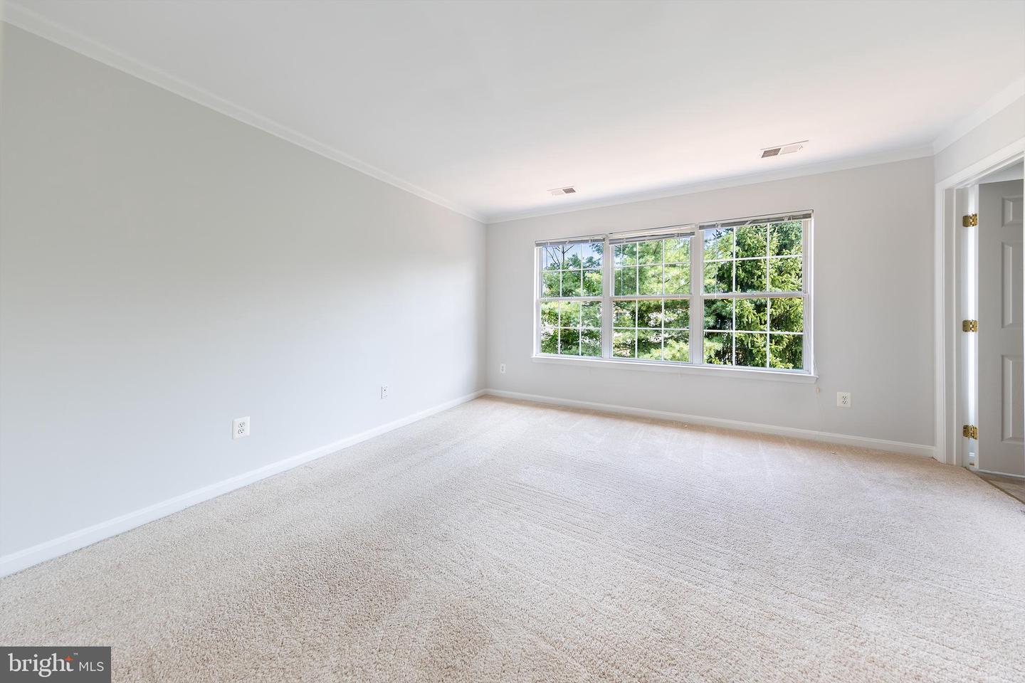 43044 SHERBROOKE TER, LEESBURG, Virginia 20176, 3 Bedrooms Bedrooms, ,2 BathroomsBathrooms,Residential,For sale,43044 SHERBROOKE TER,VALO2103514 MLS # VALO2103514