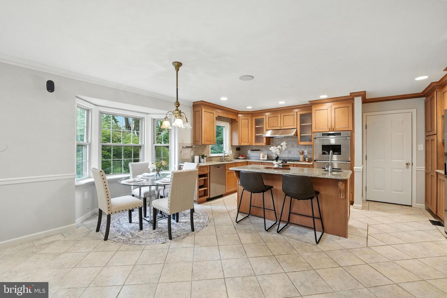 7013 HUNDSFORD LN, SPRINGFIELD, Virginia 22153, 4 Bedrooms Bedrooms, ,2 BathroomsBathrooms,Residential,For sale,7013 HUNDSFORD LN,VAFX2258552 MLS # VAFX2258552