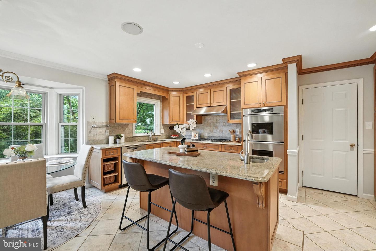 7013 HUNDSFORD LN, SPRINGFIELD, Virginia 22153, 4 Bedrooms Bedrooms, ,2 BathroomsBathrooms,Residential,For sale,7013 HUNDSFORD LN,VAFX2258552 MLS # VAFX2258552