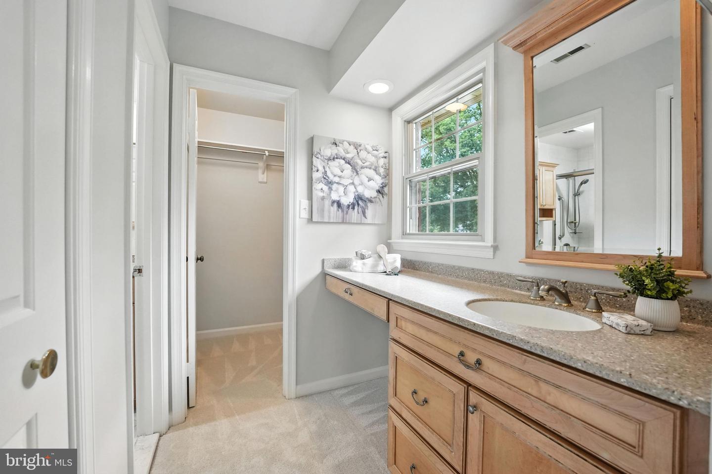 7013 HUNDSFORD LN, SPRINGFIELD, Virginia 22153, 4 Bedrooms Bedrooms, ,2 BathroomsBathrooms,Residential,For sale,7013 HUNDSFORD LN,VAFX2258552 MLS # VAFX2258552
