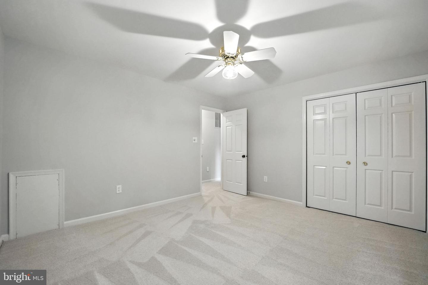 7013 HUNDSFORD LN, SPRINGFIELD, Virginia 22153, 4 Bedrooms Bedrooms, ,2 BathroomsBathrooms,Residential,For sale,7013 HUNDSFORD LN,VAFX2258552 MLS # VAFX2258552