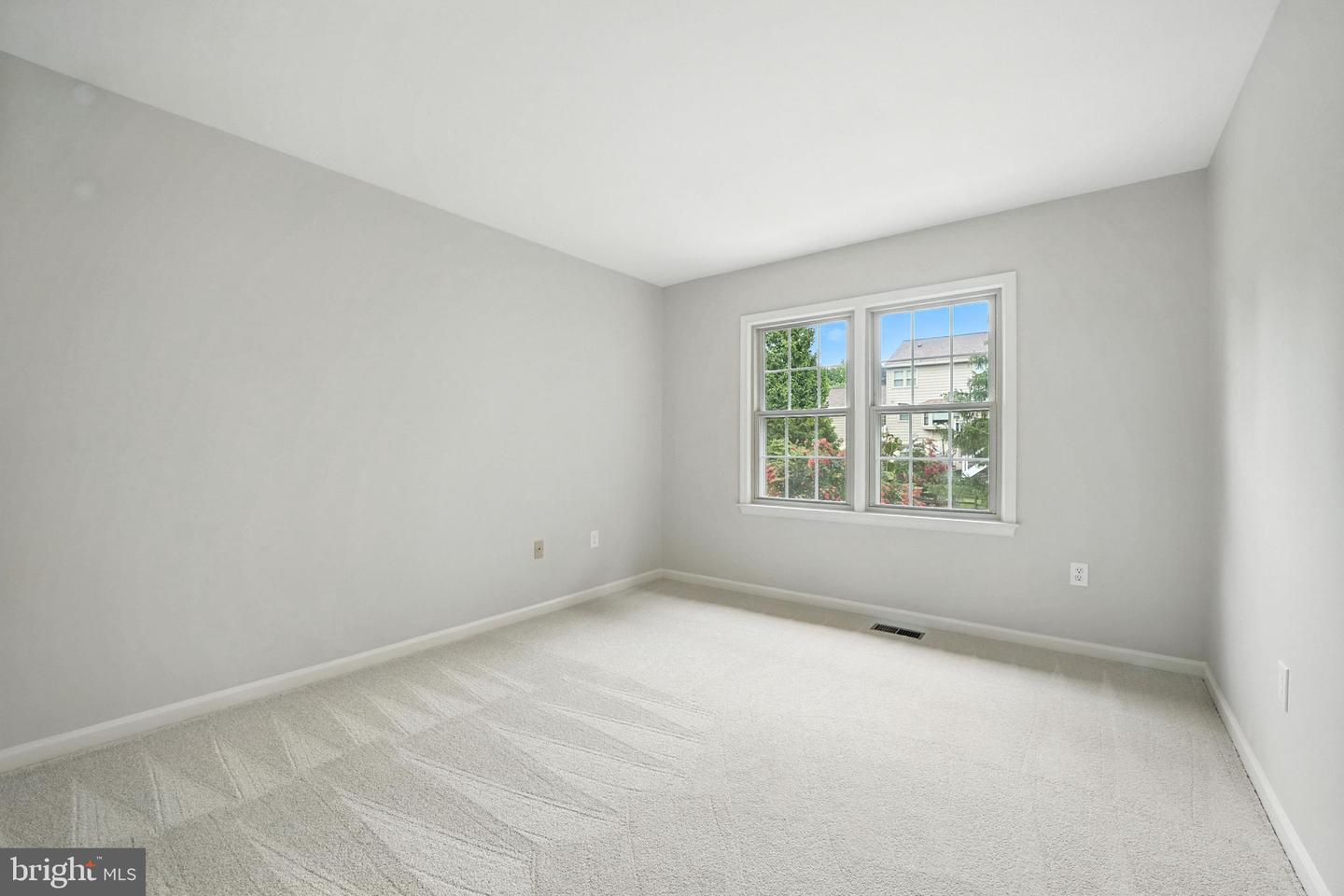 7013 HUNDSFORD LN, SPRINGFIELD, Virginia 22153, 4 Bedrooms Bedrooms, ,2 BathroomsBathrooms,Residential,For sale,7013 HUNDSFORD LN,VAFX2258552 MLS # VAFX2258552