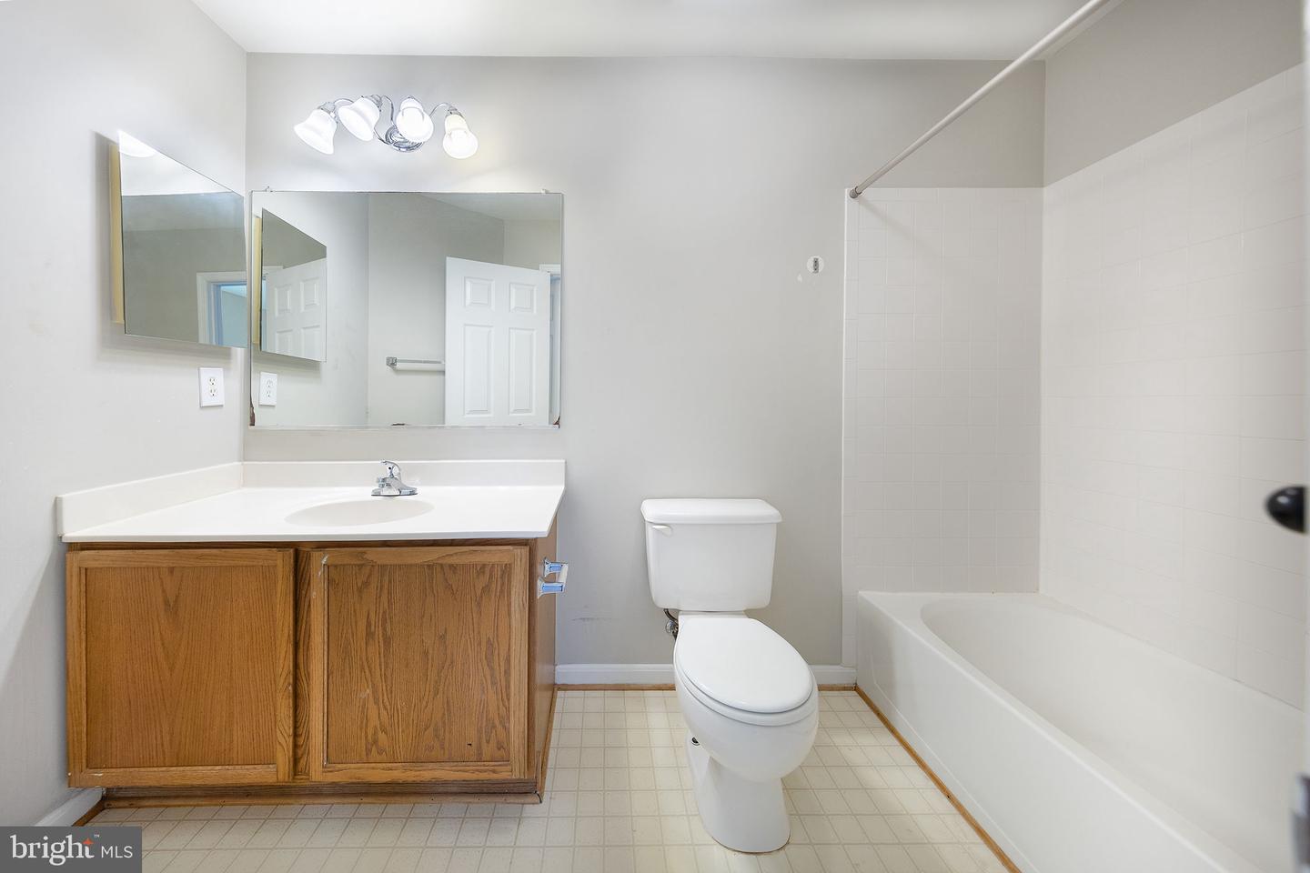 43115 CANDLEWICK SQ, LEESBURG, Virginia 20176, 4 Bedrooms Bedrooms, ,3 BathroomsBathrooms,Residential,For sale,43115 CANDLEWICK SQ,VALO2103552 MLS # VALO2103552