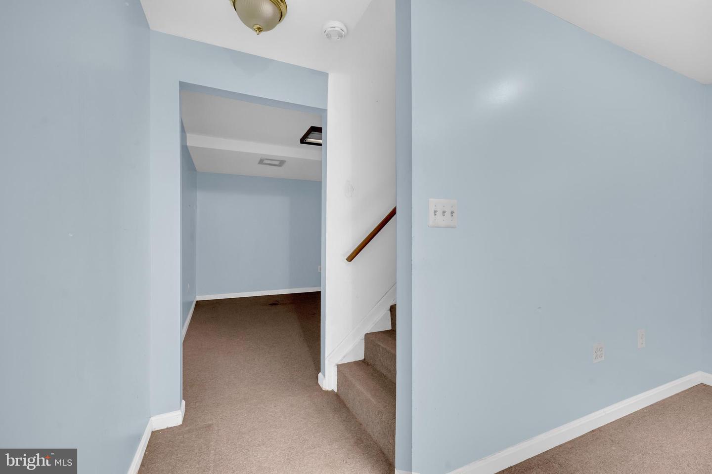 6050 GREENWAY CT, MANASSAS, Virginia 20112, 5 Bedrooms Bedrooms, ,2 BathroomsBathrooms,Residential,For sale,6050 GREENWAY CT,VAPW2100426 MLS # VAPW2100426