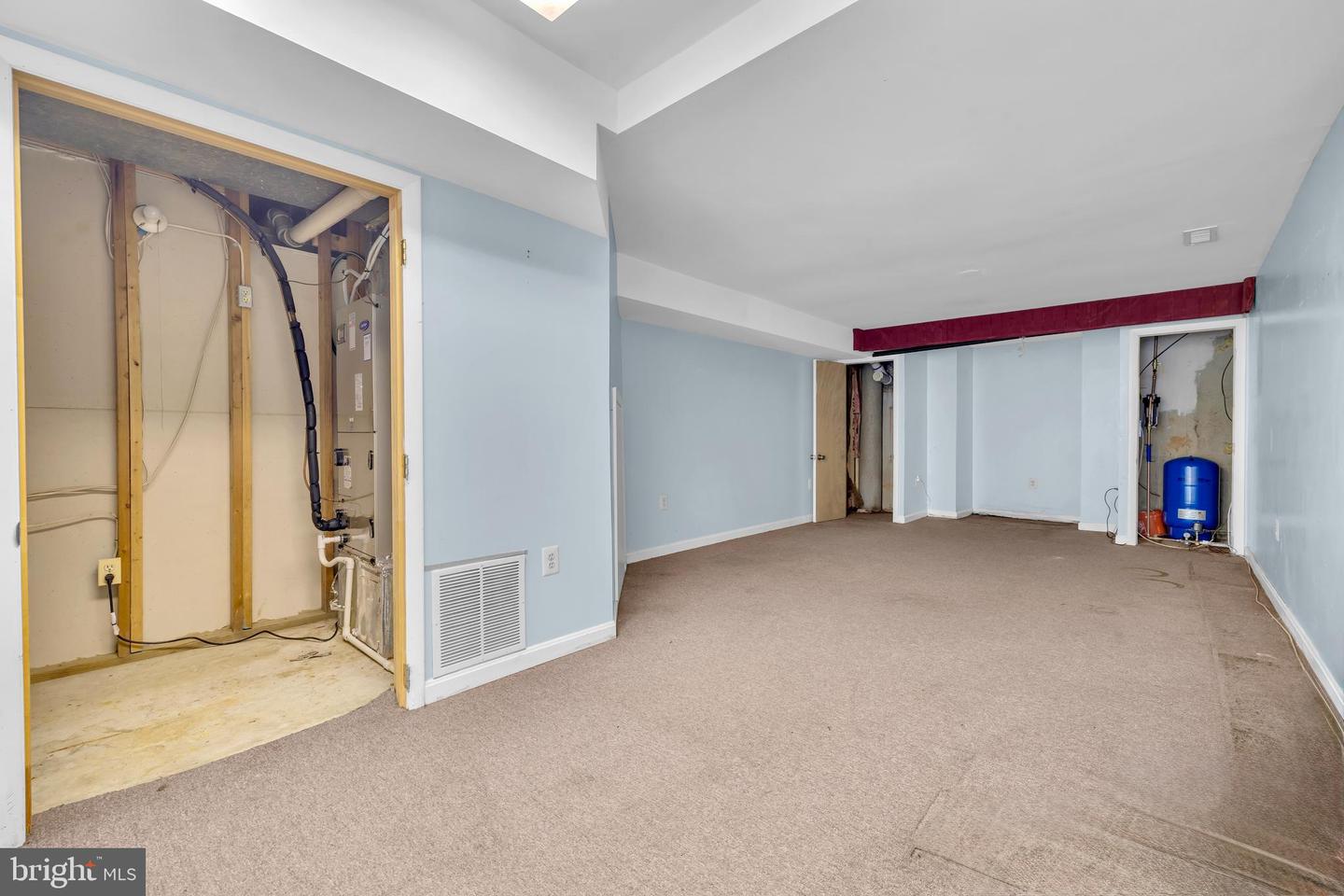 6050 GREENWAY CT, MANASSAS, Virginia 20112, 5 Bedrooms Bedrooms, ,2 BathroomsBathrooms,Residential,For sale,6050 GREENWAY CT,VAPW2100426 MLS # VAPW2100426