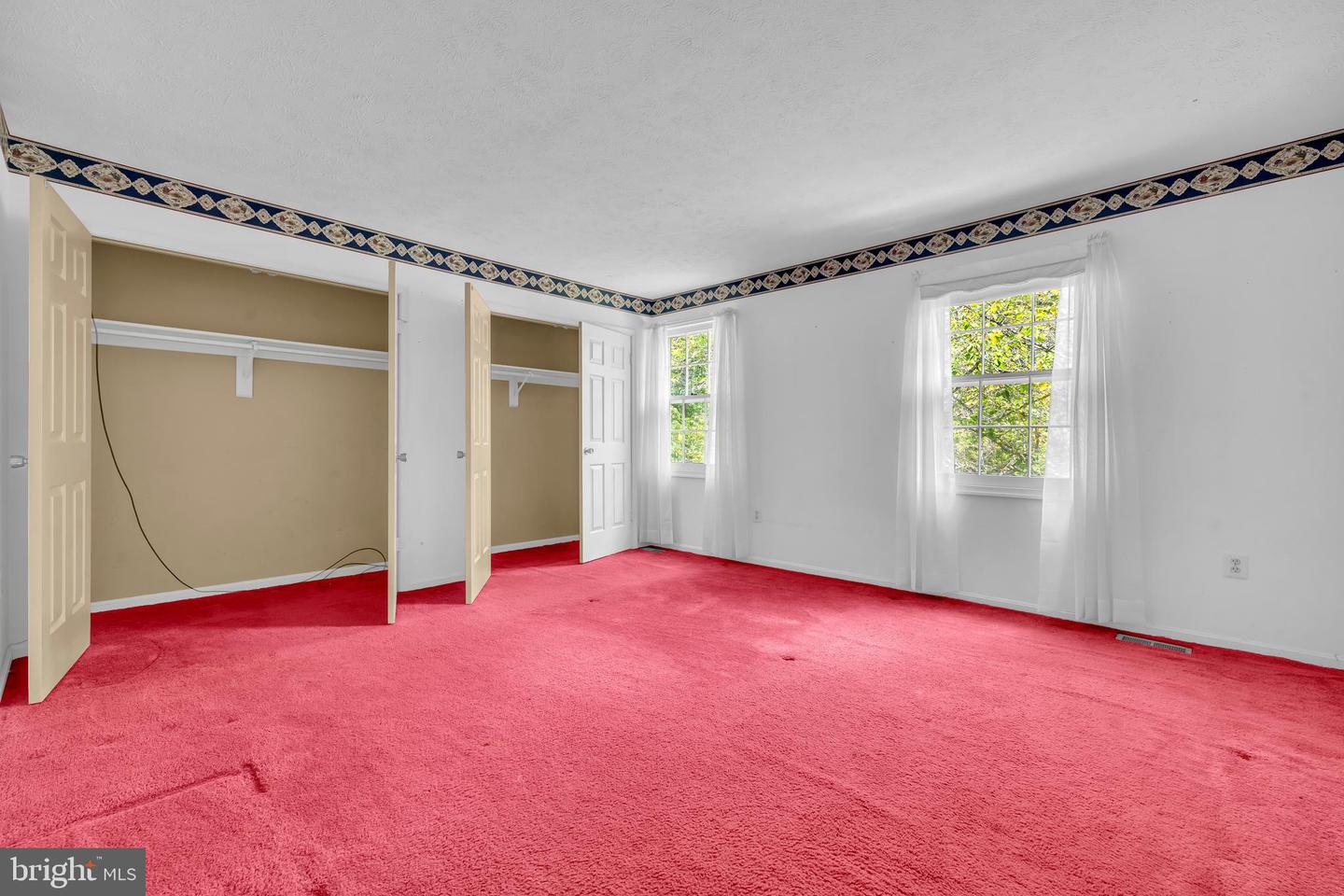 6050 GREENWAY CT, MANASSAS, Virginia 20112, 5 Bedrooms Bedrooms, ,2 BathroomsBathrooms,Residential,For sale,6050 GREENWAY CT,VAPW2100426 MLS # VAPW2100426
