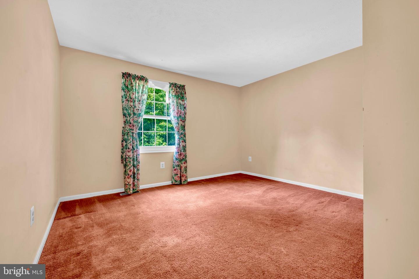 6050 GREENWAY CT, MANASSAS, Virginia 20112, 5 Bedrooms Bedrooms, ,2 BathroomsBathrooms,Residential,For sale,6050 GREENWAY CT,VAPW2100426 MLS # VAPW2100426
