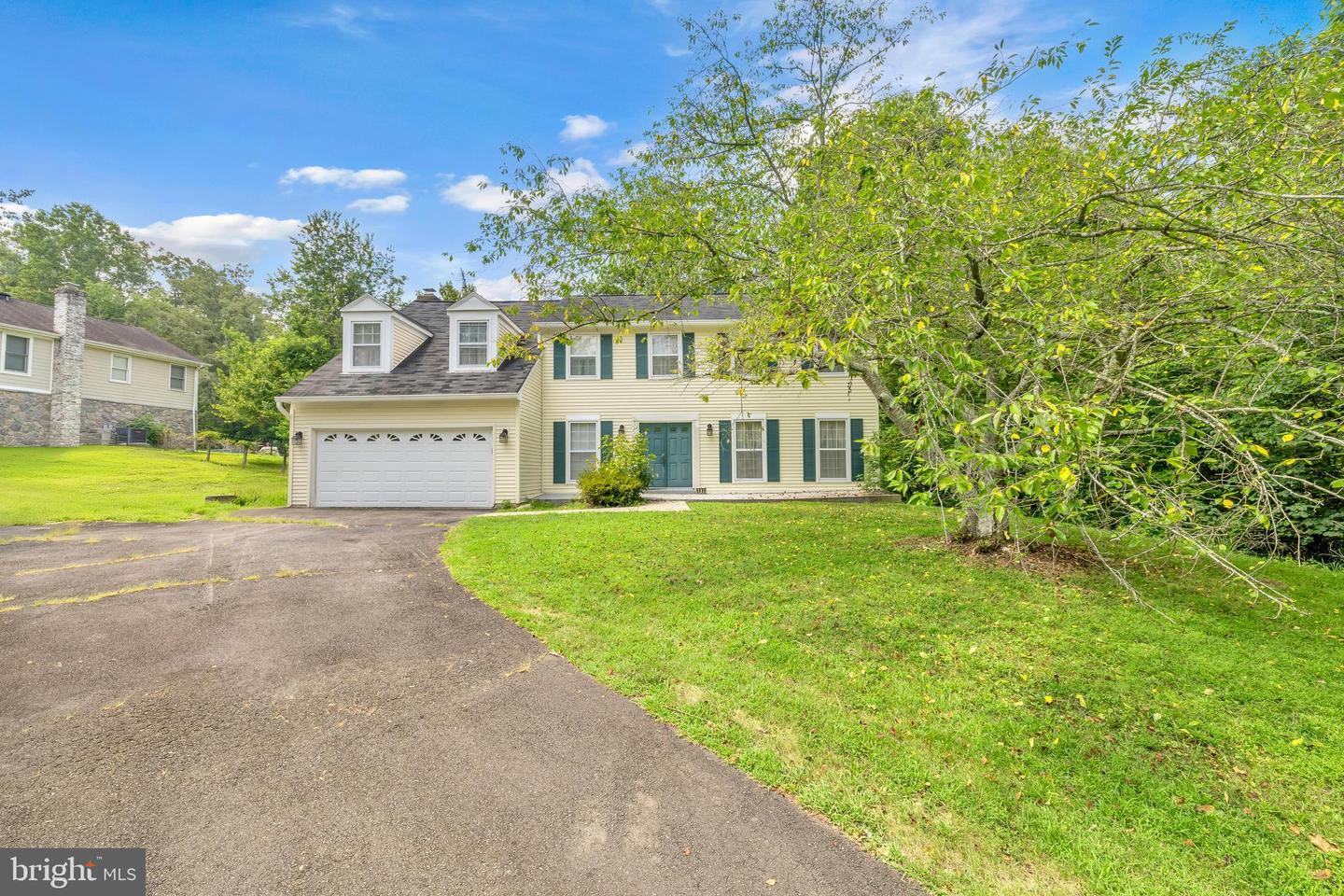 6050 GREENWAY CT, MANASSAS, Virginia 20112, 5 Bedrooms Bedrooms, ,2 BathroomsBathrooms,Residential,For sale,6050 GREENWAY CT,VAPW2100426 MLS # VAPW2100426