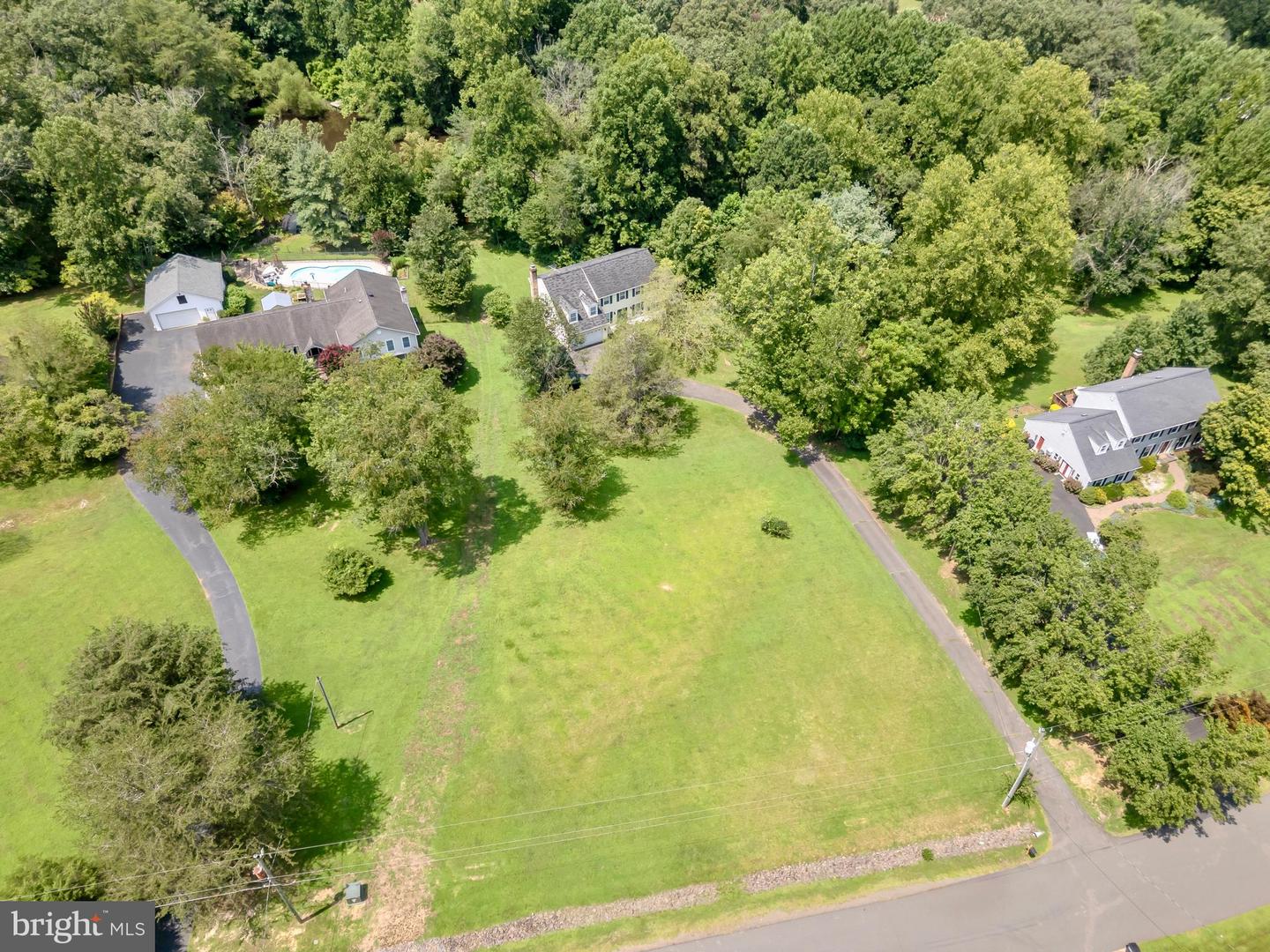6050 GREENWAY CT, MANASSAS, Virginia 20112, 5 Bedrooms Bedrooms, ,2 BathroomsBathrooms,Residential,For sale,6050 GREENWAY CT,VAPW2100426 MLS # VAPW2100426