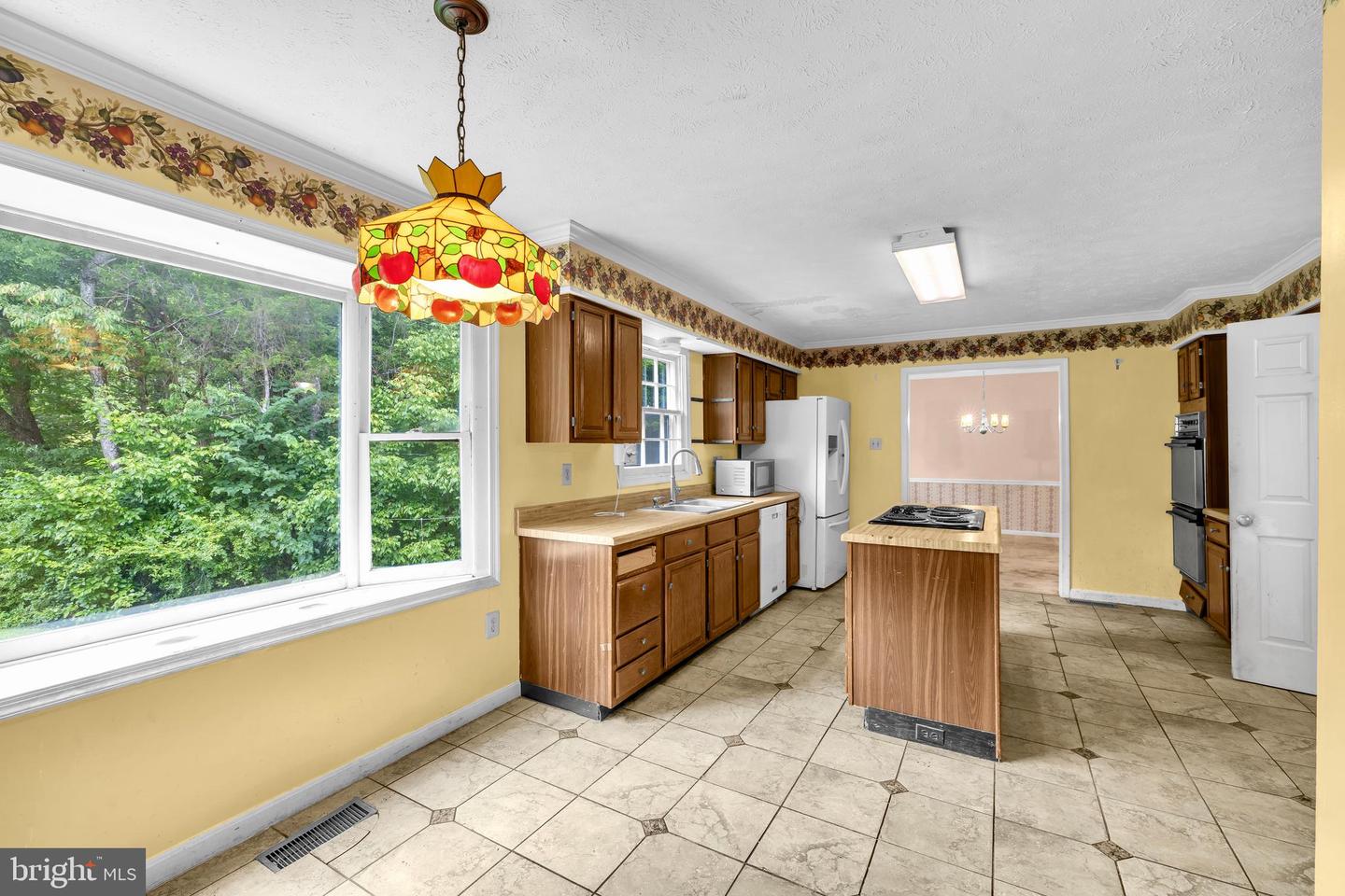 6050 GREENWAY CT, MANASSAS, Virginia 20112, 5 Bedrooms Bedrooms, ,2 BathroomsBathrooms,Residential,For sale,6050 GREENWAY CT,VAPW2100426 MLS # VAPW2100426