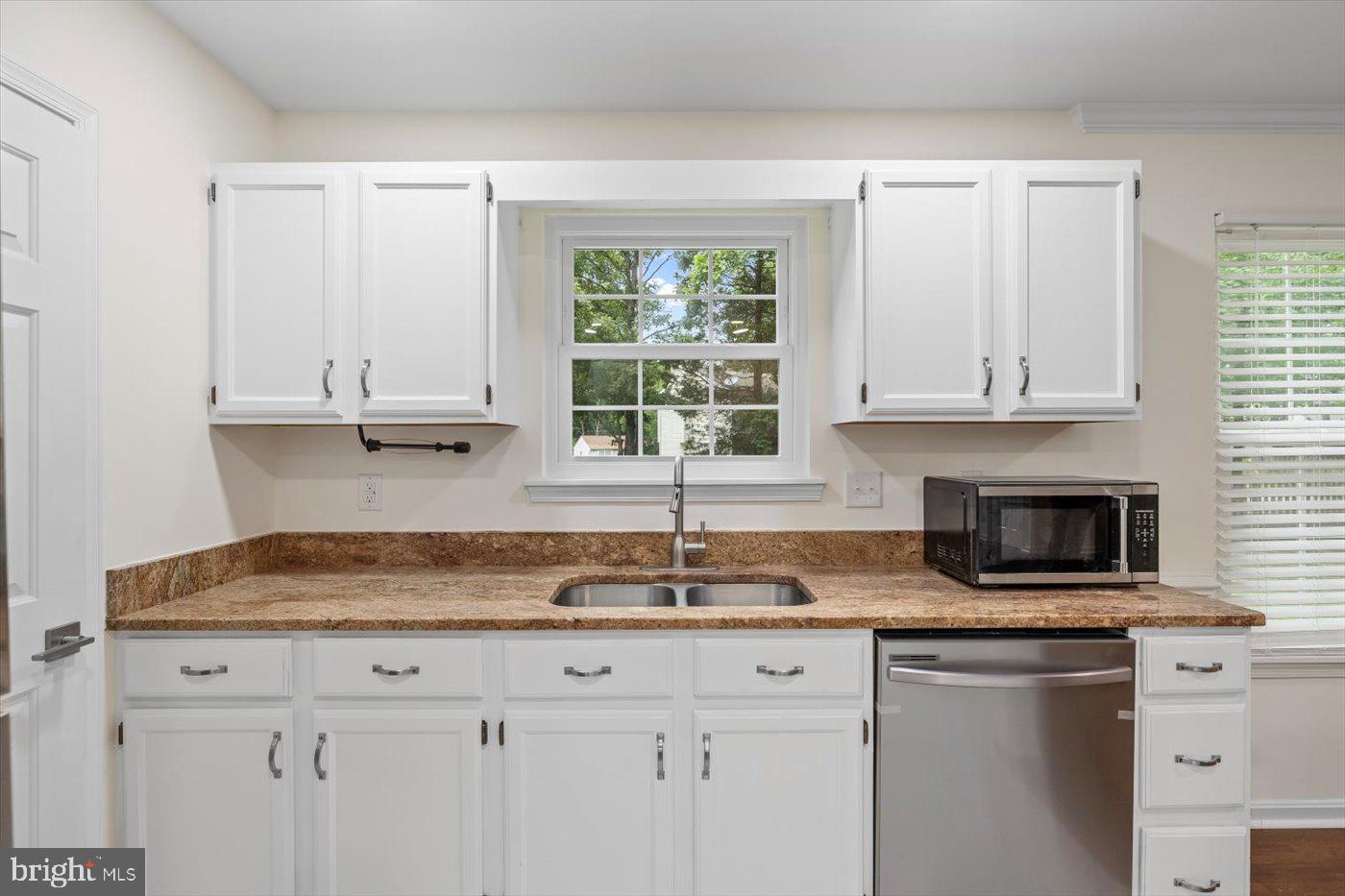 5705 CASCADE DR, FREDERICKSBURG, Virginia 22407, 3 Bedrooms Bedrooms, ,2 BathroomsBathrooms,Residential,For sale,5705 CASCADE DR,VASP2035094 MLS # VASP2035094
