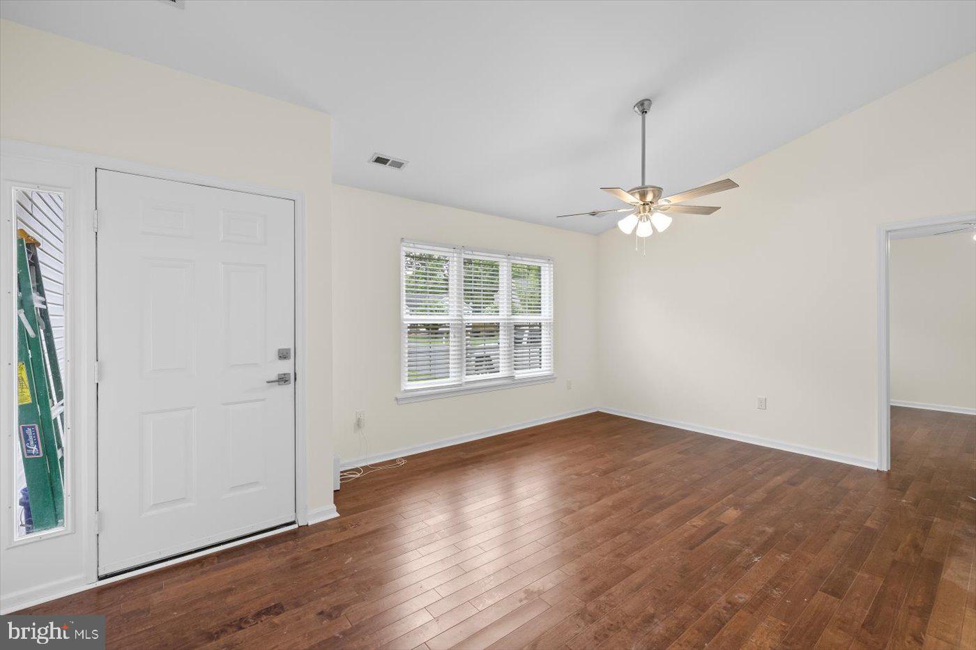 5705 CASCADE DR, FREDERICKSBURG, Virginia 22407, 3 Bedrooms Bedrooms, ,2 BathroomsBathrooms,Residential,For sale,5705 CASCADE DR,VASP2035094 MLS # VASP2035094