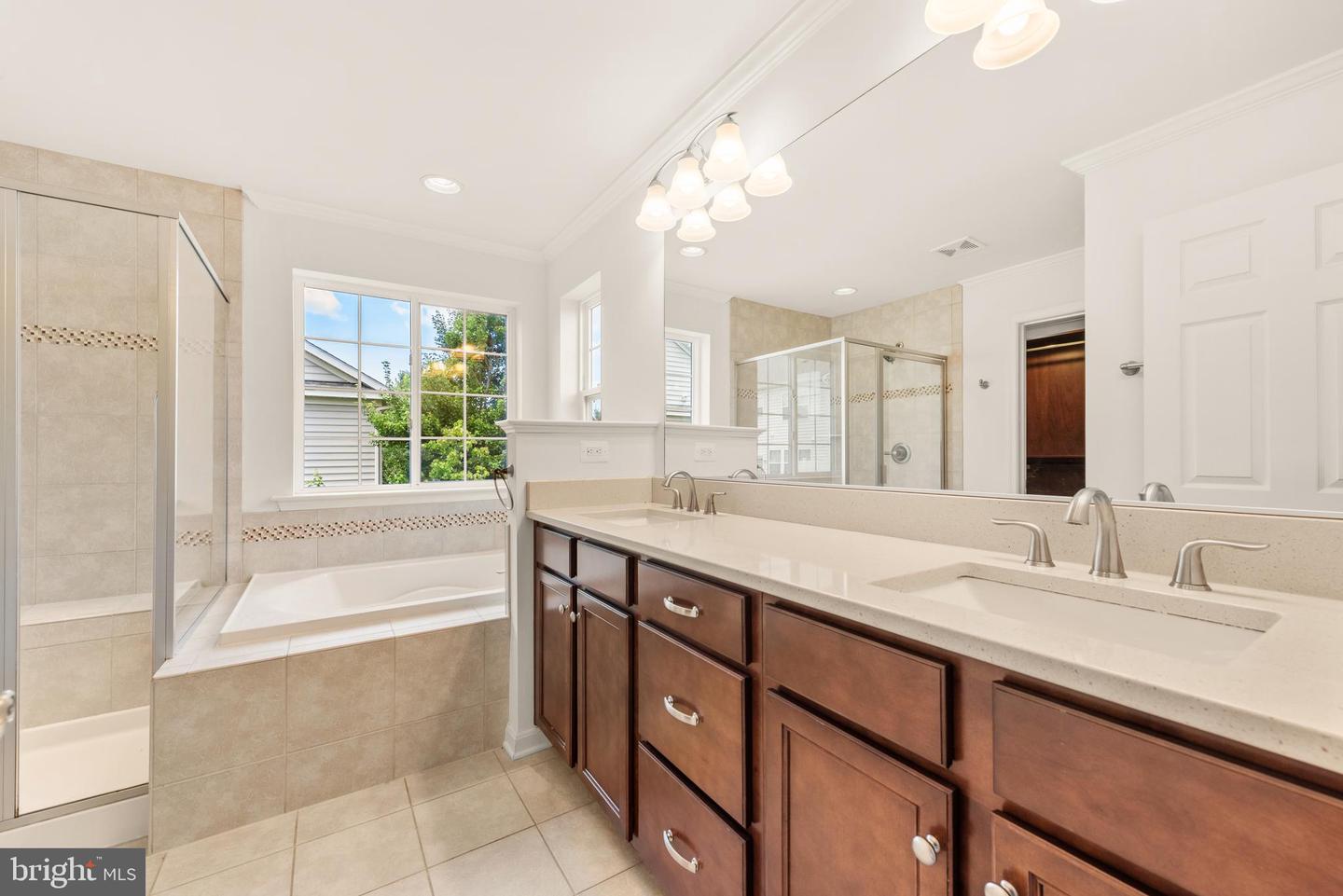 9939 LAKE JACKSON DR, MANASSAS, Virginia 20110, 4 Bedrooms Bedrooms, ,3 BathroomsBathrooms,Residential,For sale,9939 LAKE JACKSON DR,VAMN2009112 MLS # VAMN2009112