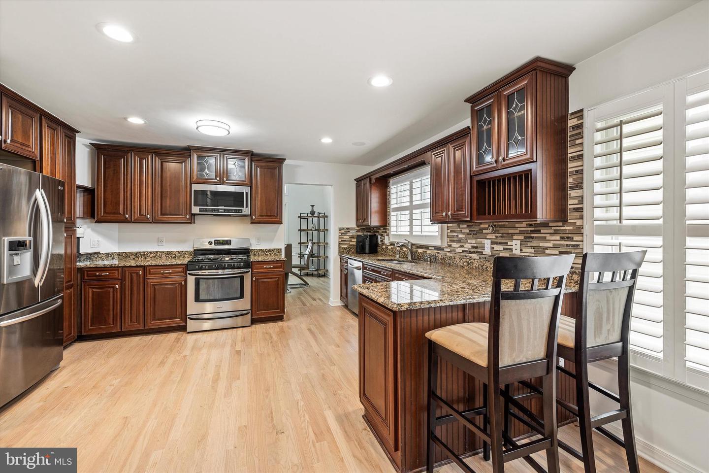 3405 SILVER MAPLE PL, FALLS CHURCH, Virginia 22042, 4 Bedrooms Bedrooms, ,4 BathroomsBathrooms,Residential,For sale,3405 SILVER MAPLE PL,VAFX2259220 MLS # VAFX2259220