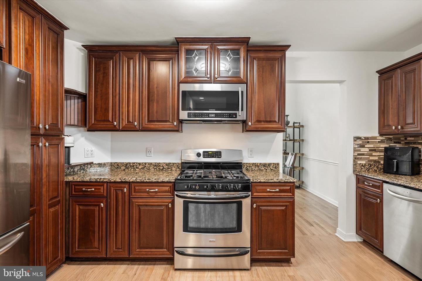 3405 SILVER MAPLE PL, FALLS CHURCH, Virginia 22042, 4 Bedrooms Bedrooms, ,4 BathroomsBathrooms,Residential,For sale,3405 SILVER MAPLE PL,VAFX2259220 MLS # VAFX2259220