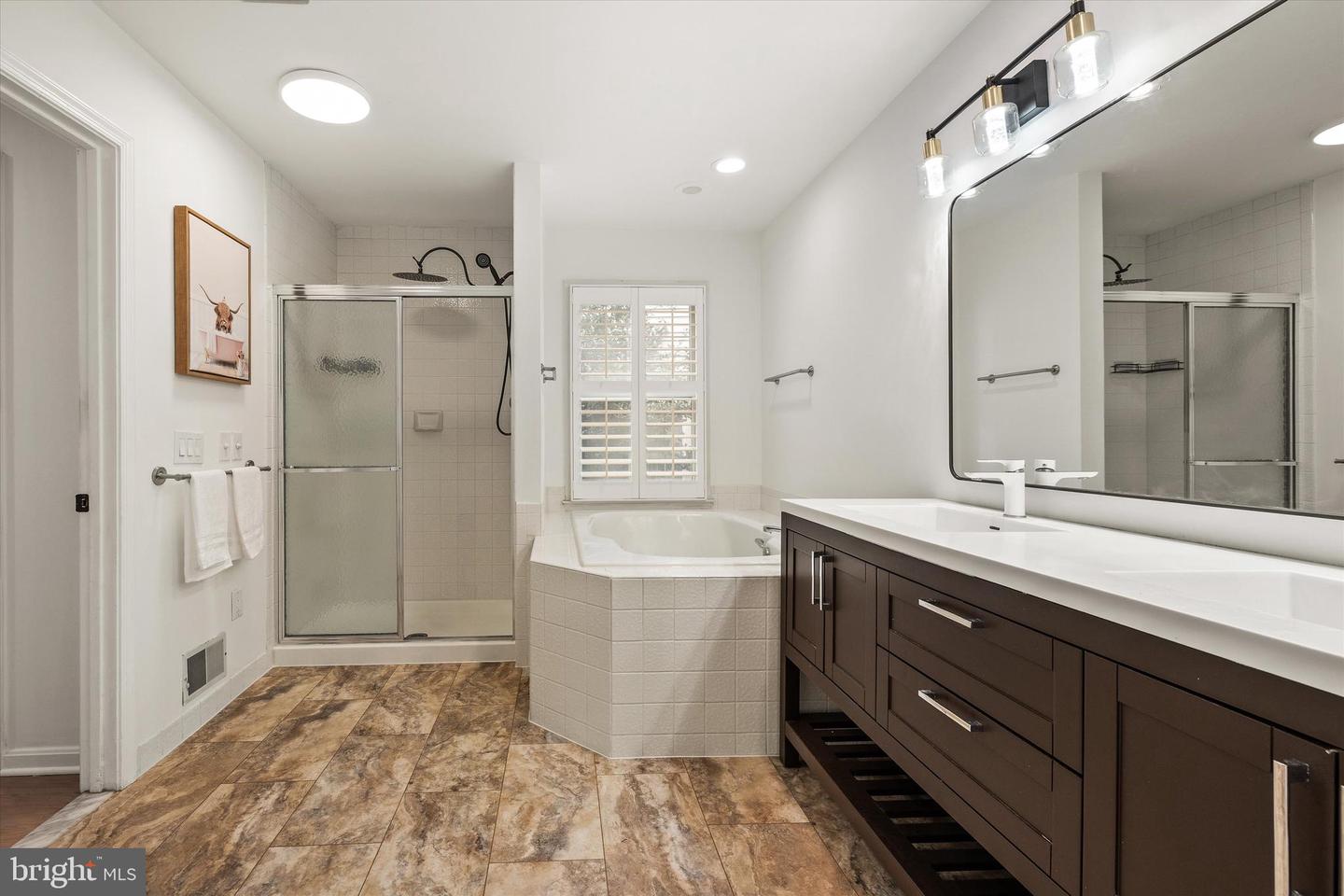3405 SILVER MAPLE PL, FALLS CHURCH, Virginia 22042, 4 Bedrooms Bedrooms, ,4 BathroomsBathrooms,Residential,For sale,3405 SILVER MAPLE PL,VAFX2259220 MLS # VAFX2259220
