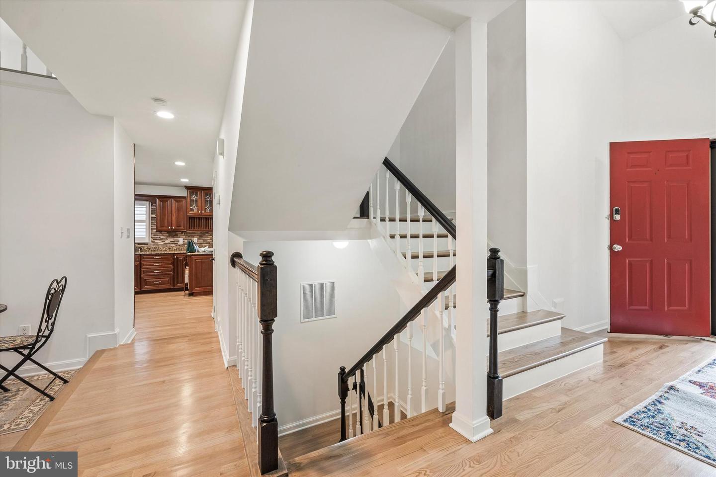 3405 SILVER MAPLE PL, FALLS CHURCH, Virginia 22042, 4 Bedrooms Bedrooms, ,4 BathroomsBathrooms,Residential,For sale,3405 SILVER MAPLE PL,VAFX2259220 MLS # VAFX2259220