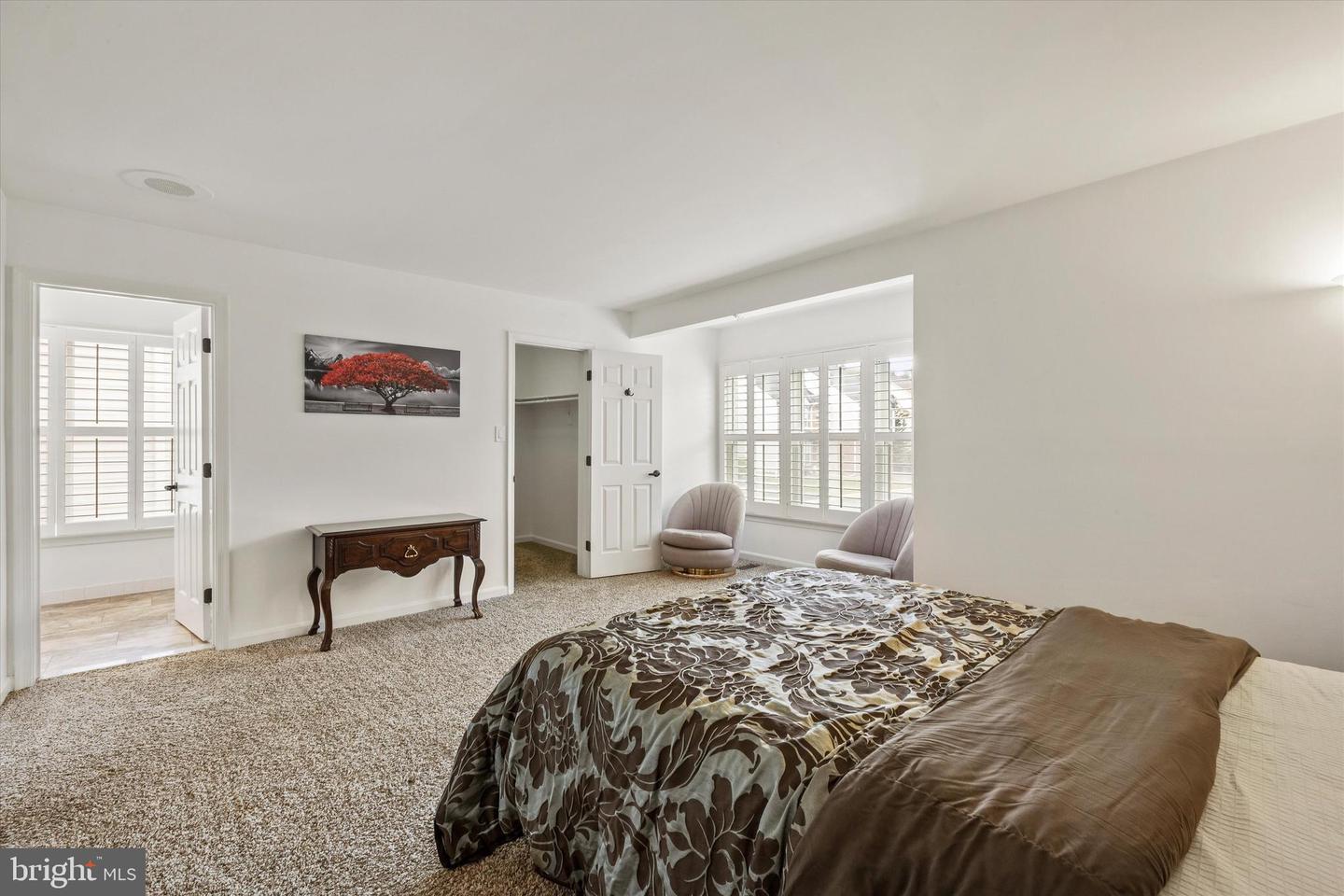 3405 SILVER MAPLE PL, FALLS CHURCH, Virginia 22042, 4 Bedrooms Bedrooms, ,4 BathroomsBathrooms,Residential,For sale,3405 SILVER MAPLE PL,VAFX2259220 MLS # VAFX2259220
