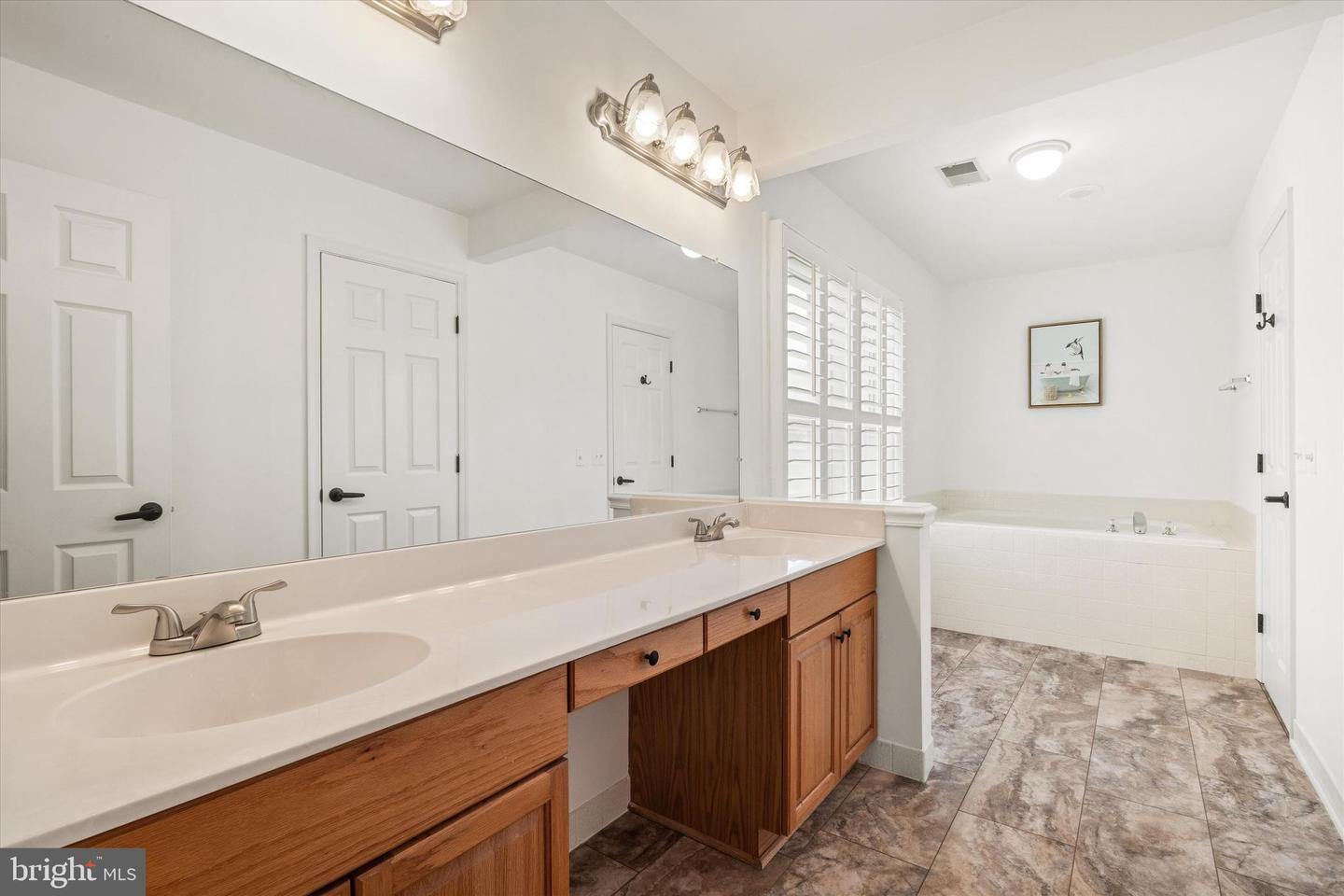 3405 SILVER MAPLE PL, FALLS CHURCH, Virginia 22042, 4 Bedrooms Bedrooms, ,4 BathroomsBathrooms,Residential,For sale,3405 SILVER MAPLE PL,VAFX2259220 MLS # VAFX2259220