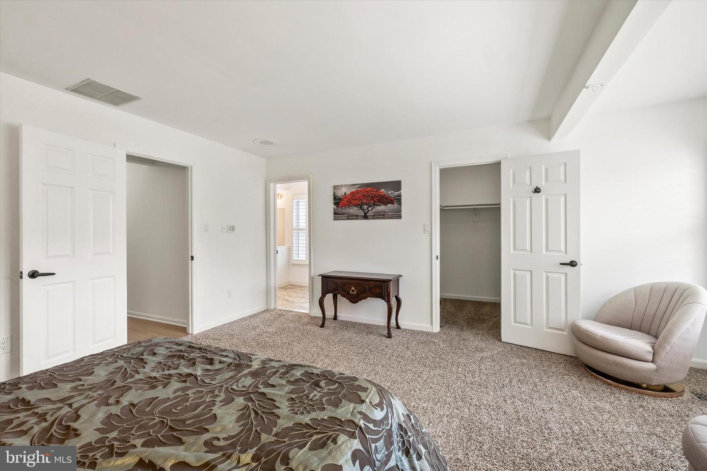 3405 SILVER MAPLE PL, FALLS CHURCH, Virginia 22042, 4 Bedrooms Bedrooms, ,4 BathroomsBathrooms,Residential,For sale,3405 SILVER MAPLE PL,VAFX2259220 MLS # VAFX2259220